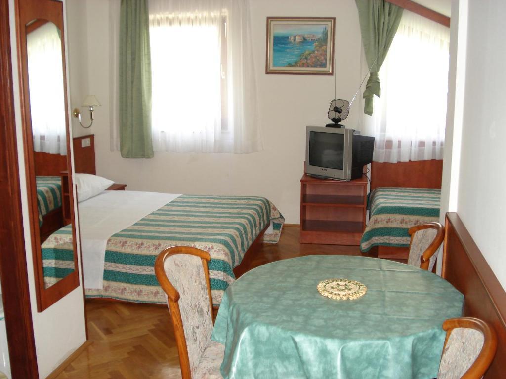 Apartments Mladina ميميتسا الغرفة الصورة